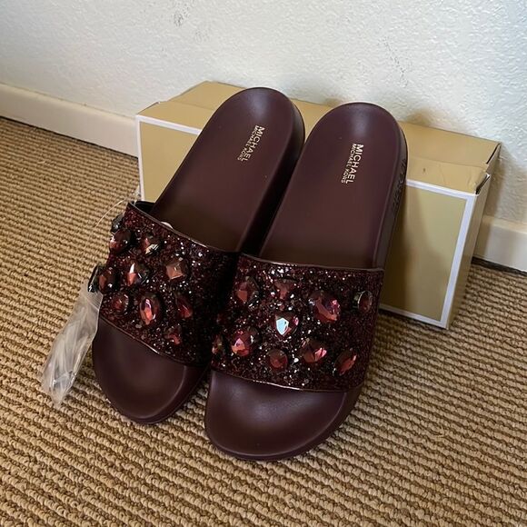 MICHAEL KORS Gilmore slides 5  - Picture 1 of 8